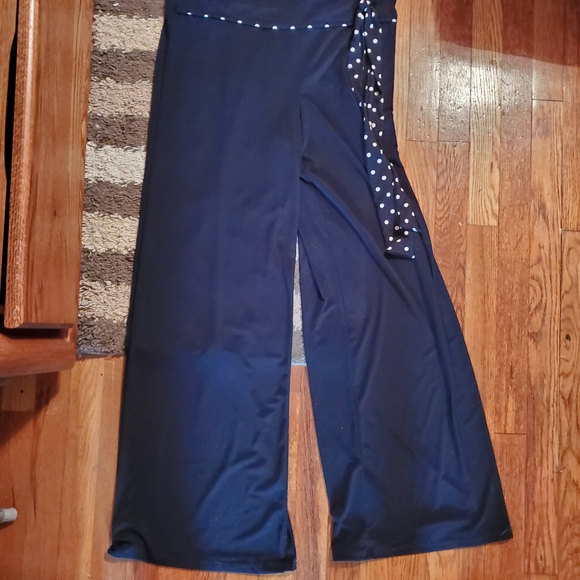 Jumpsuit - Picture 4 of 10